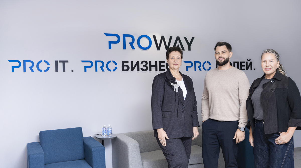 Светлана Белова (IT Channel News), Алексей Новгородский (PROWAY), Ольга Марченко (IT Channel News)