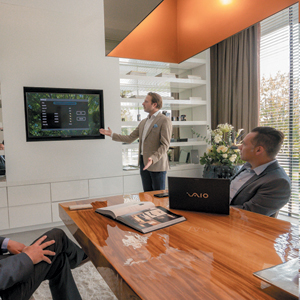 Профессиональные 4K-дисплеи Sony BRAVIA серии BZ35F: визуализация как призвание
