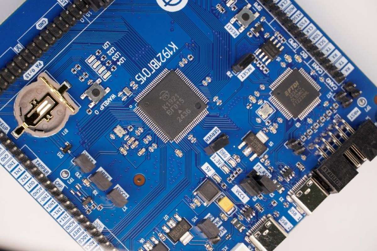 Рекордный 1 млн микроконтроллеров выпущен на новой линии корпусирования