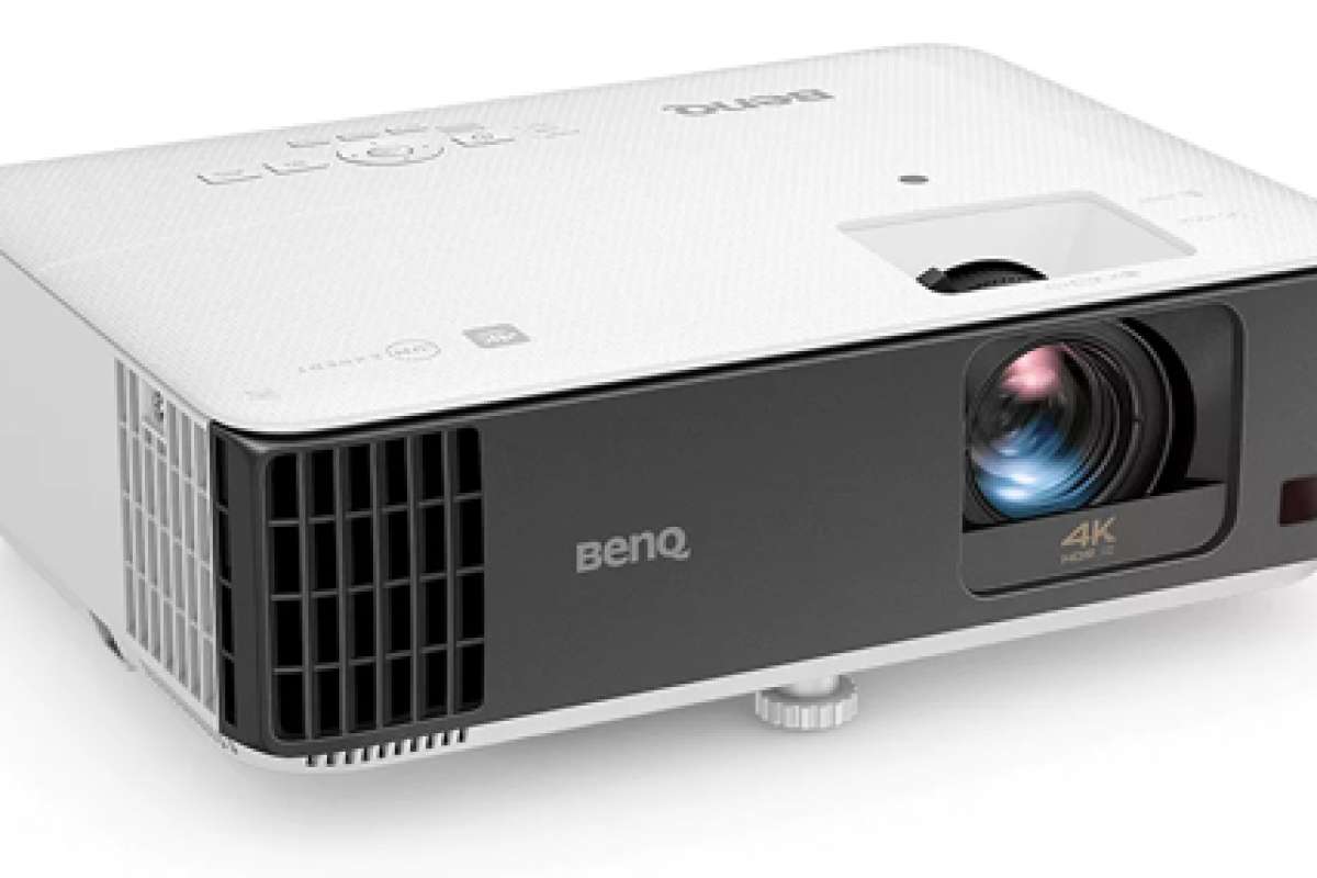 Проекторы BenQ для домашнего кинотеатра и игр