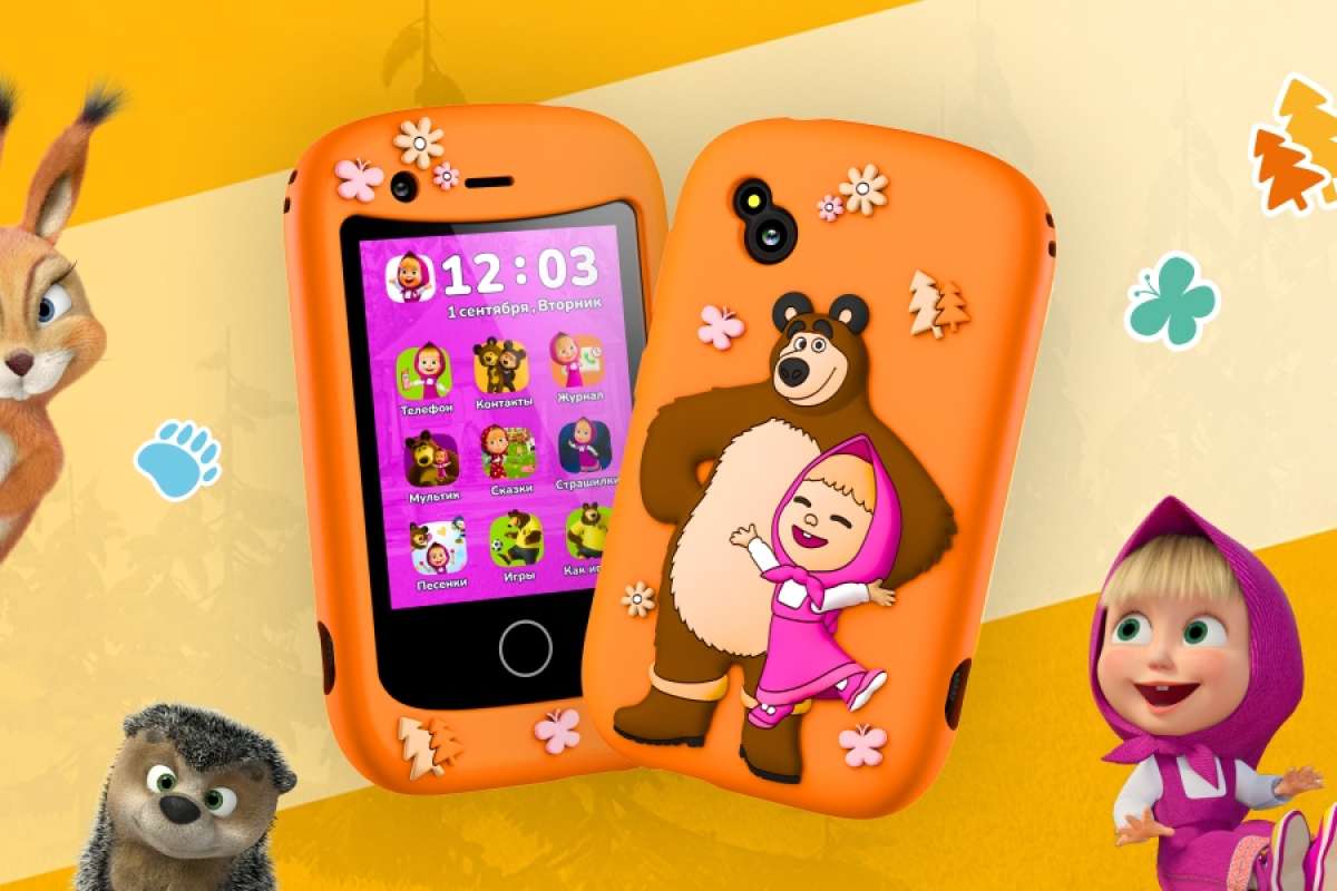 Детский телефон Elari GamePhone c &ldquo;Маша и Медведь&rdquo;