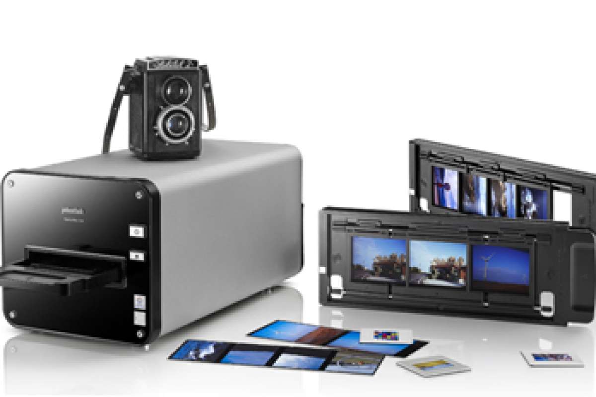 Встречайте OpticFilm 120! Новый пленочный сканер от компании Plustek теперь и в России!