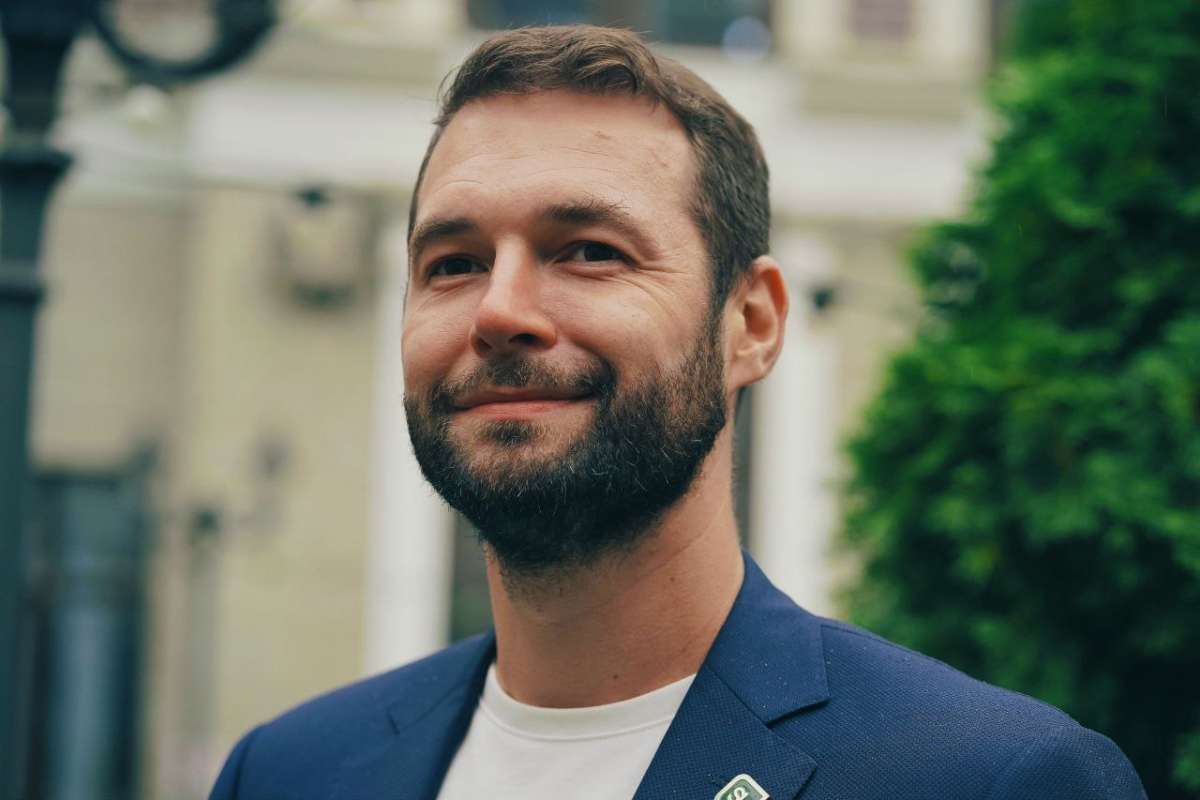 Лидерство в эпоху цифровой турбулентности: почему CEO должен быть архитектором возможностей, а не главным пожарным