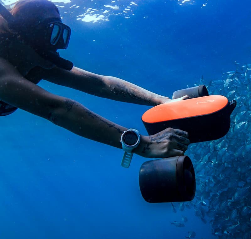 Seabob подводный скутер с человеком